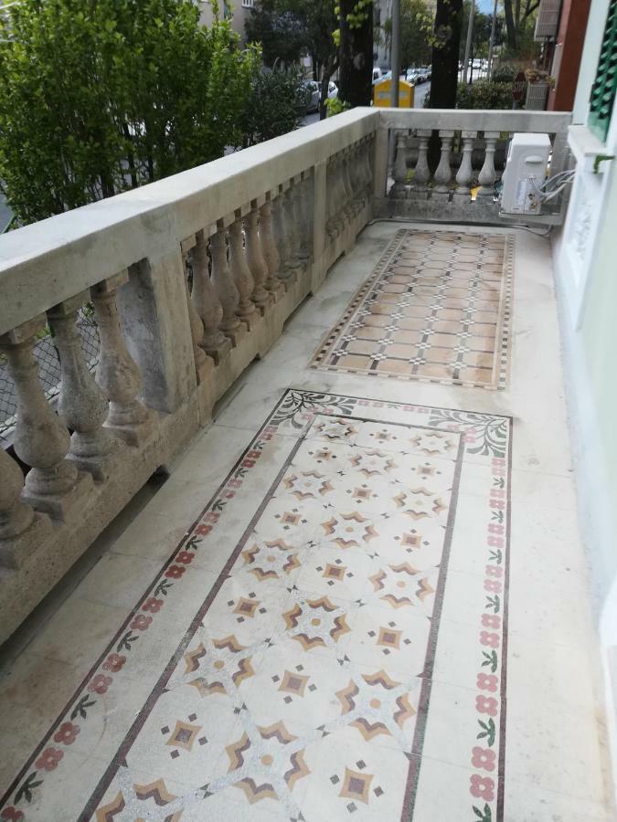 Agli Oleandri Appartamento In Villa Con Con Parcheggio Горіція Екстер'єр фото